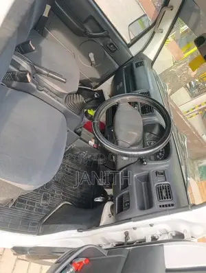 Suzuki Carry 2013 Lorry (Used)