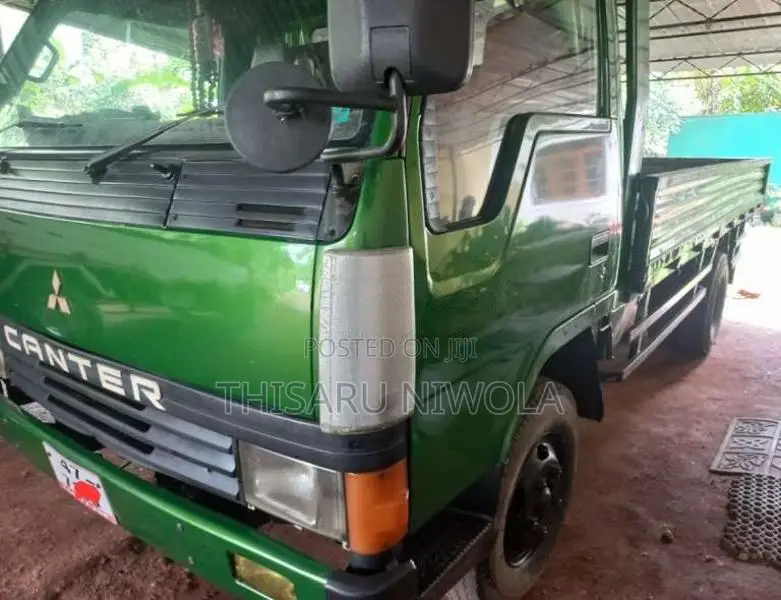 Mitsubishi Canter 1995 Lorry (Used)