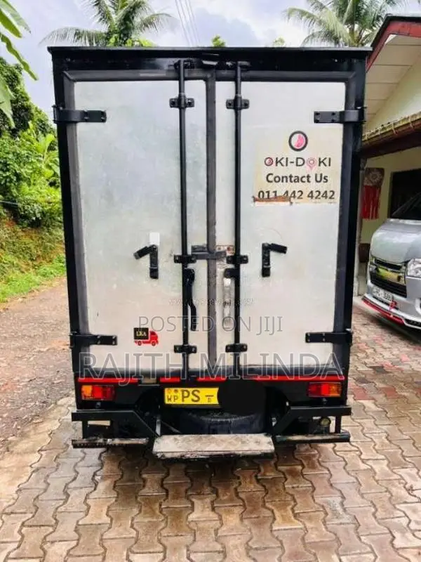 Tata Dimo Batta 2011 Lorry (Used)