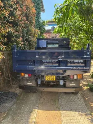 Mazda Titan Tipper 2003 Lorry (Used)