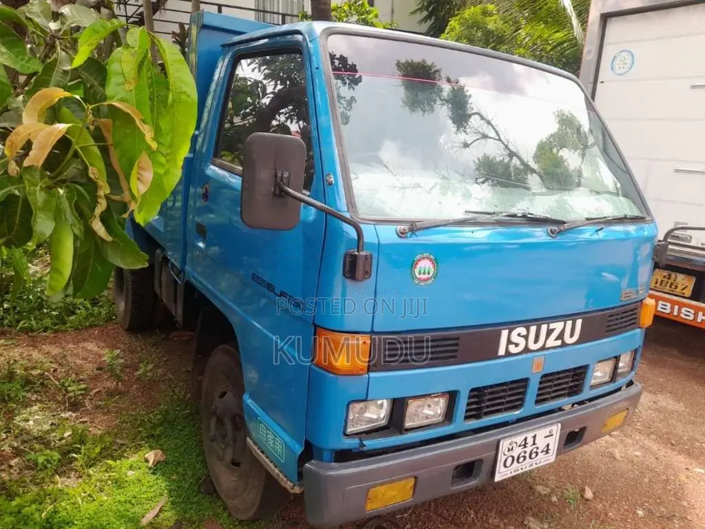 Isuzu ELF 1985 Lorry (Used)