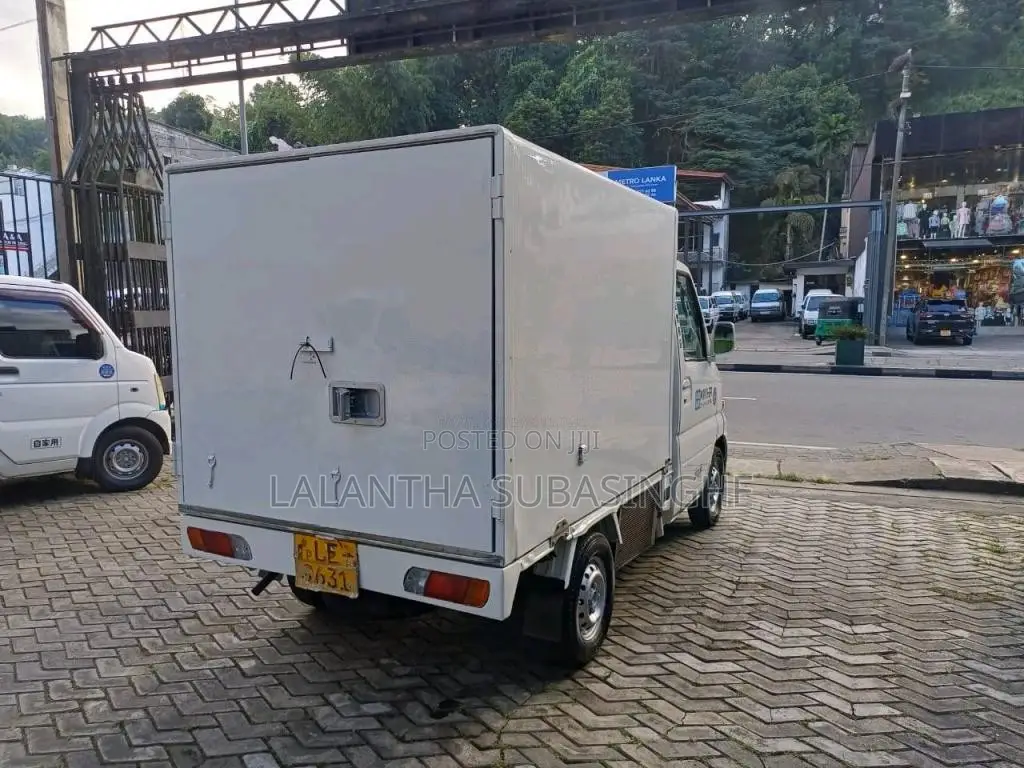 Mitsubishi Freezer Buddy 2009 Lorry (Used)
