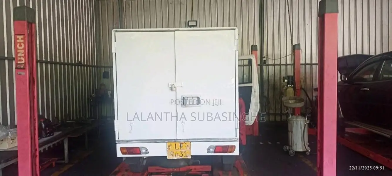 Mitsubishi Freezer Buddy 2009 Lorry (Used)