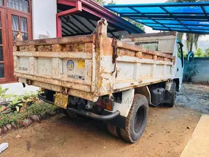 Isuzu Tipper 2003 Lorry (Used)
