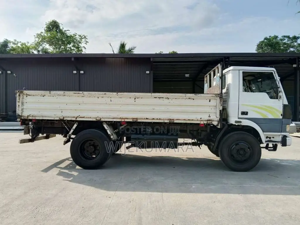 Tata 1109 2011 Lorry (Used)