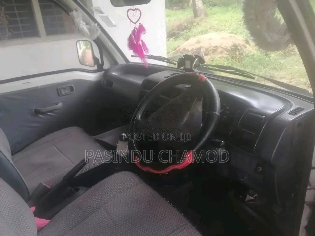 Daihatsu Hijet 2002 Lorry (Used)