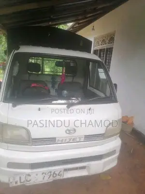 Daihatsu Hijet 2002 Lorry (Used)