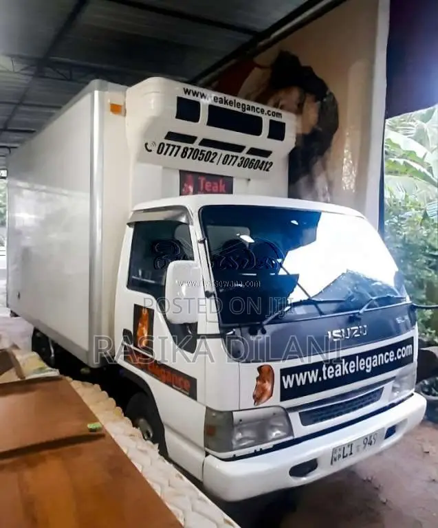 Isuzu ELF 2003 Lorry (Used)