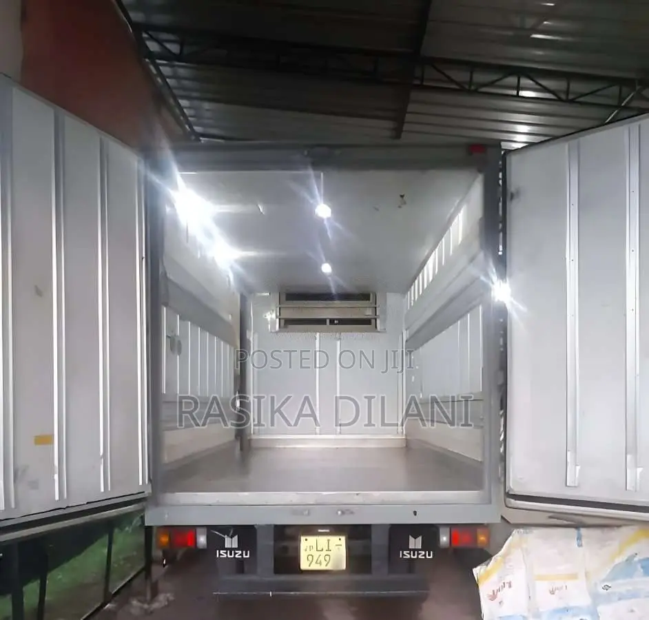 Isuzu ELF 2003 Lorry (Used)