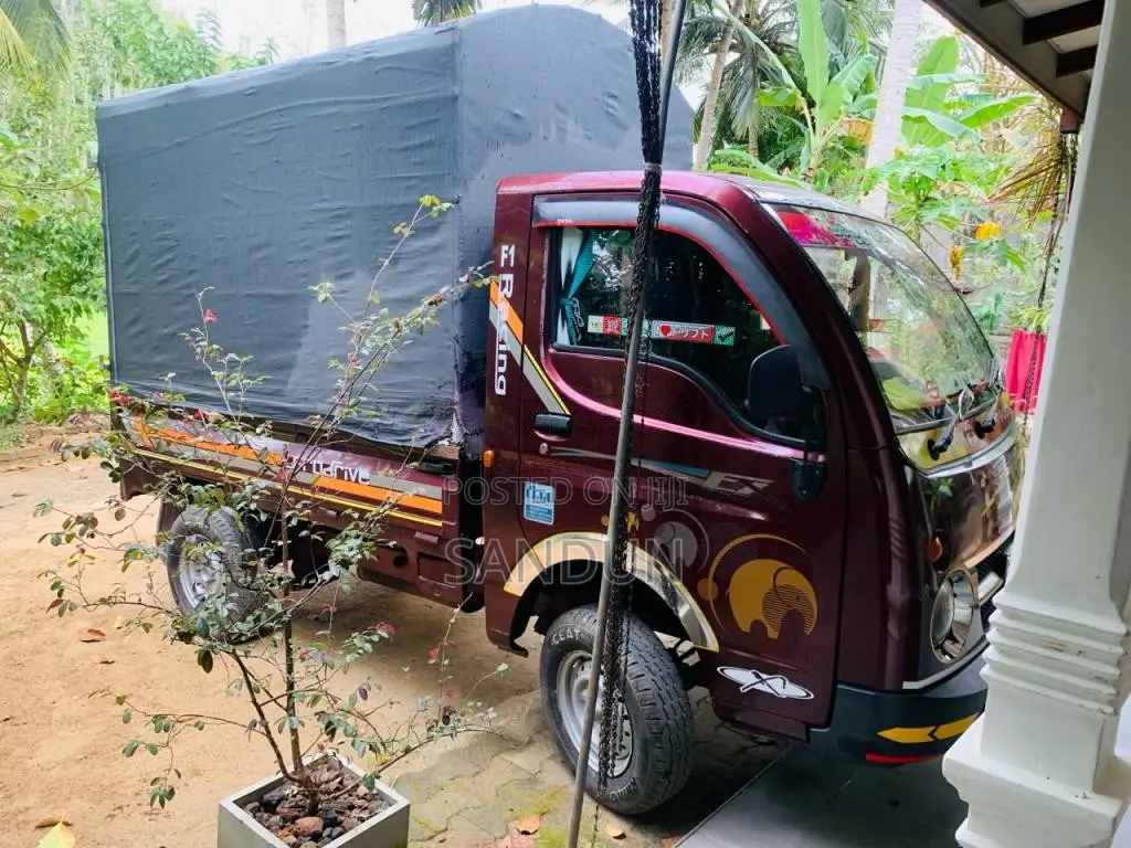 Tata Dimo Batta 2013 Lorry (Used)