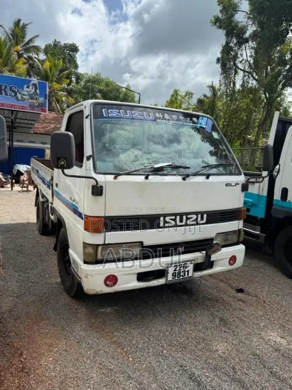Isuzu NHR 1993 Lorry (Used)