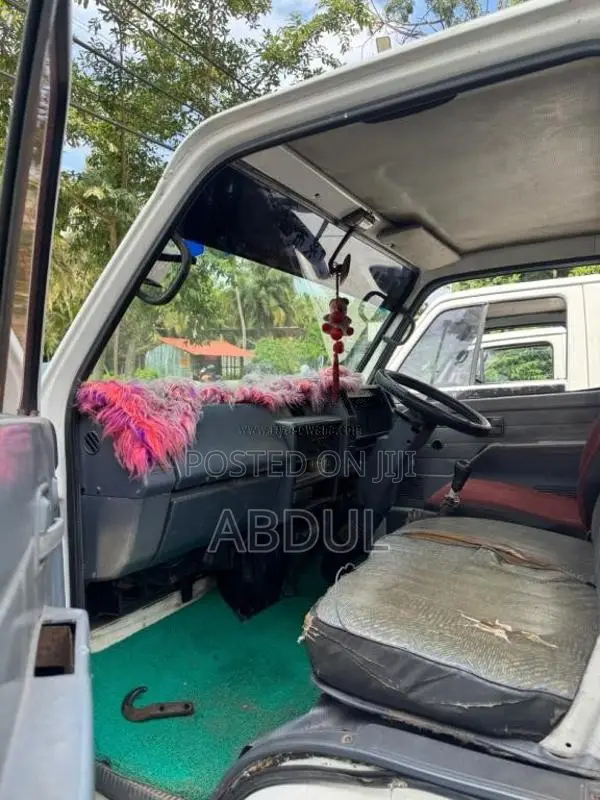 Isuzu NHR 1993 Lorry (Used)