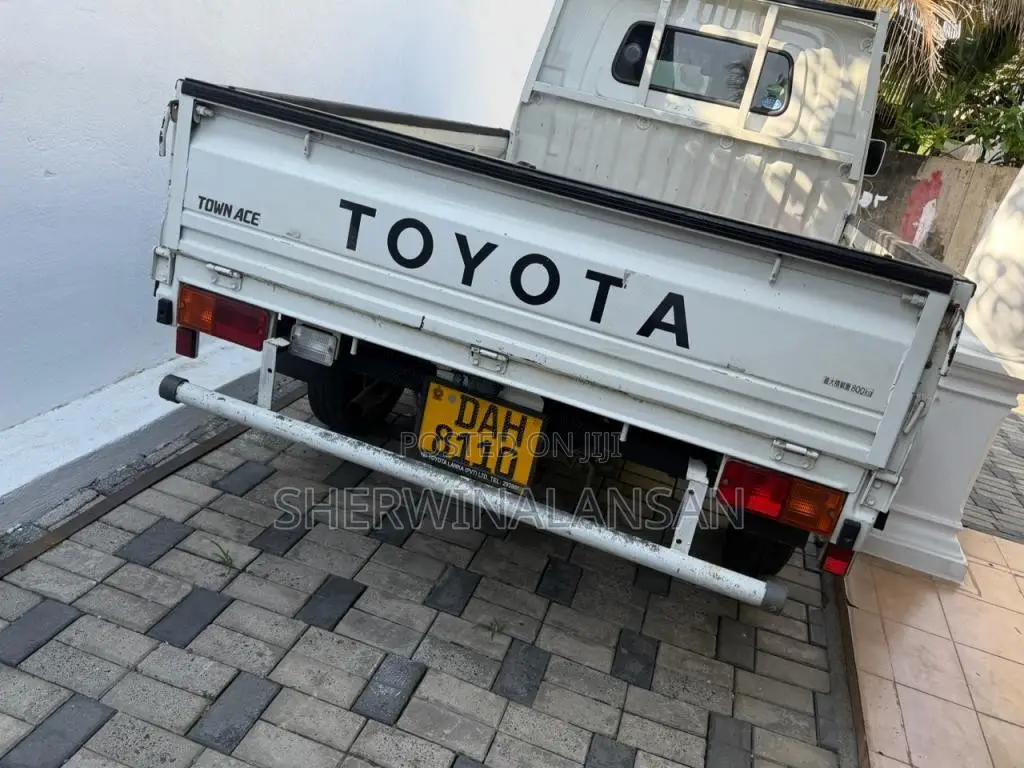 Toyota Townace 2015 Lorry (Used)
