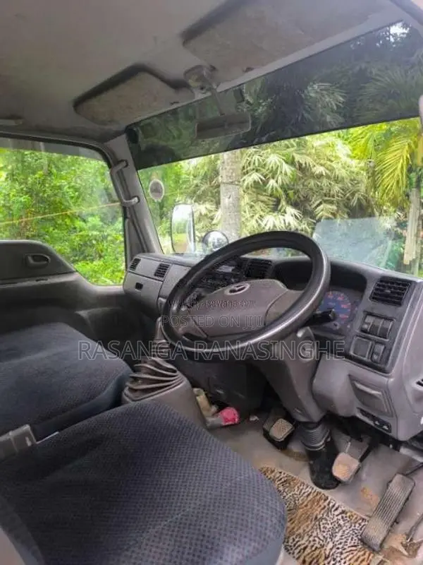 Mazda Titan 2002 Lorry (Used)