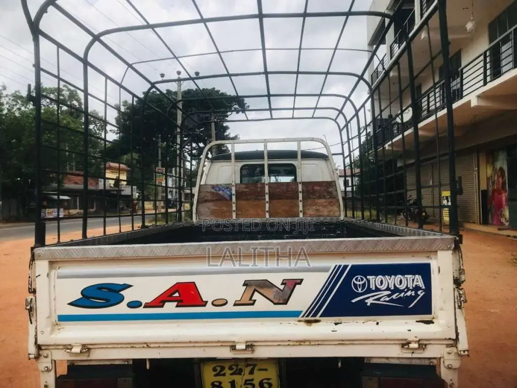 Toyota Lh30 1978 Lorry (Used)