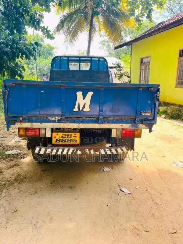 Isuzu Isuzu 1985 Lorry (Used)