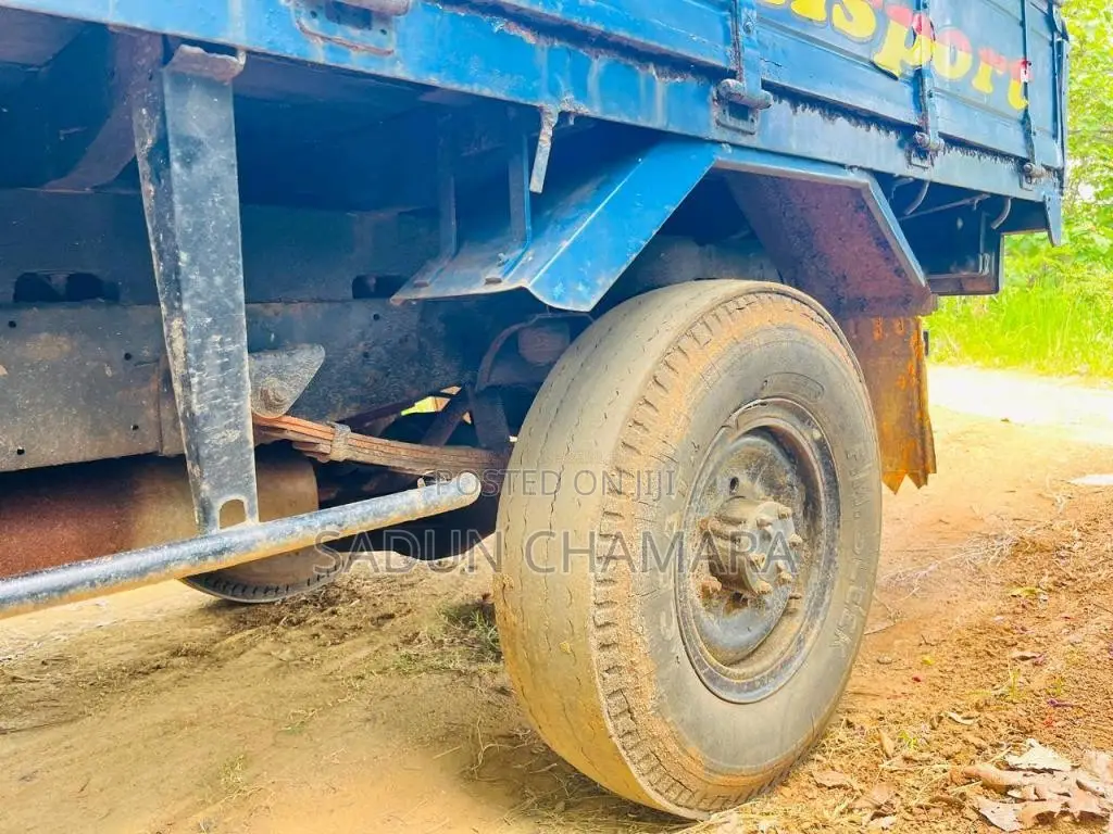 Isuzu Isuzu 1985 Lorry (Used)