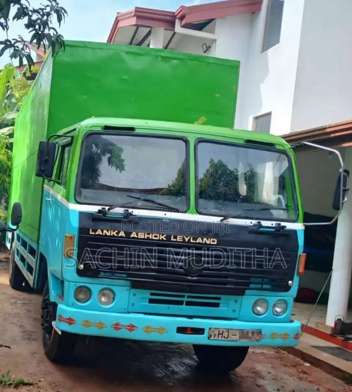 Ashok-Leyland Leyland 2002 Lorry (Used)