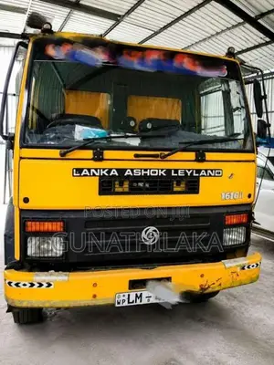 Ashok-Leyland Comet 2016 Lorry (Used)