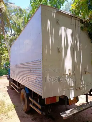 Isuzu ELF 1985 Lorry (Used)