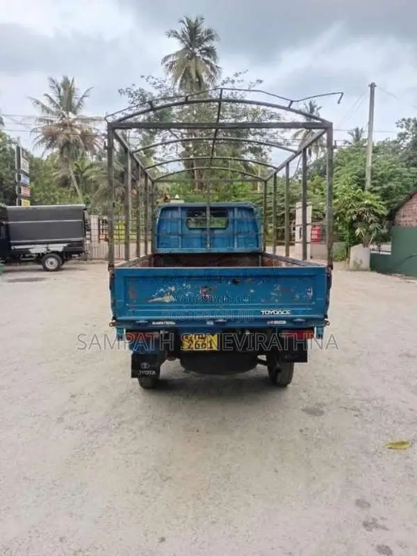 Toyota TOYOACE 1999 Lorry (Used)