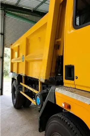 Ashok-Leyland Comet 2016 Lorry (Used)