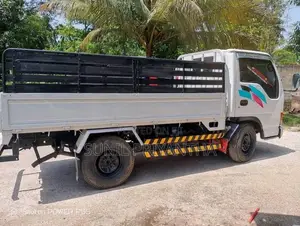 Isuzu Isuzu 2000 Lorry (Used)