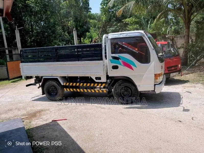 Isuzu Isuzu 2000 Lorry (Used)