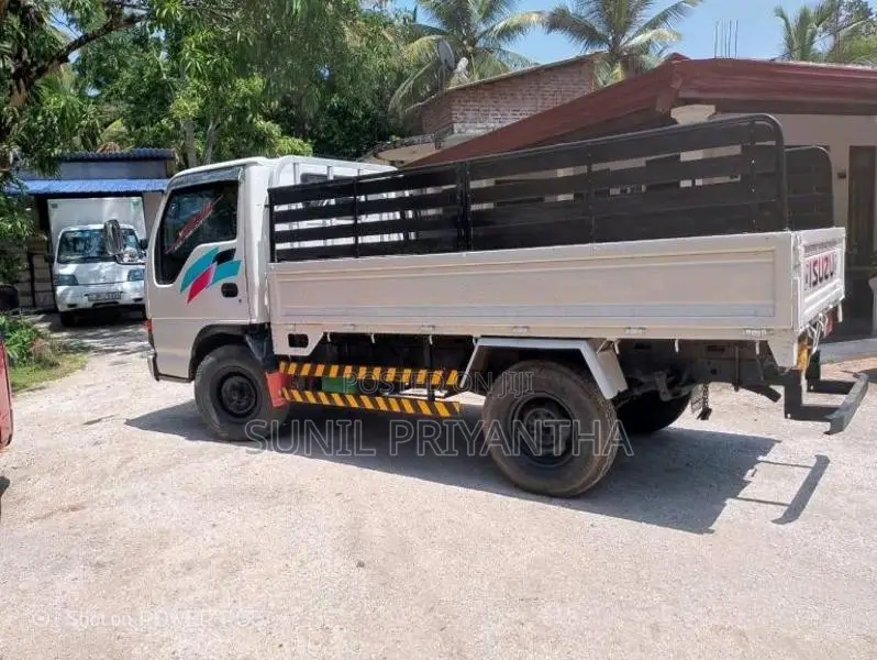 Isuzu Isuzu 2000 Lorry (Used)