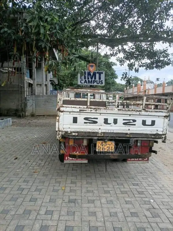 Isuzu Isuzu 1987 Lorry (Used)