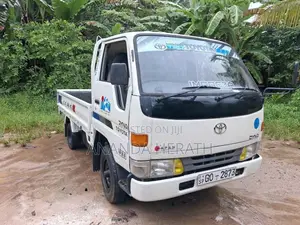 Toyota Dyna 1995 Lorry (Used)