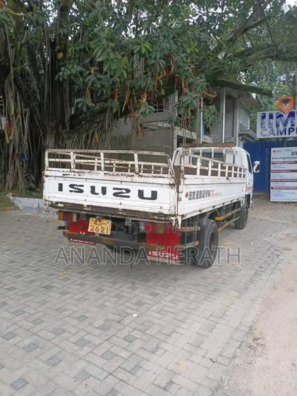 Isuzu Isuzu 1987 Lorry (Used)