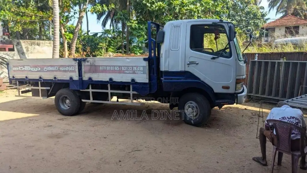 Mitsubishi Fuso 1994 Lorry (Used)