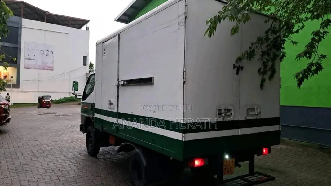 Mitsubishi Freezer 1998 Lorry (Used)