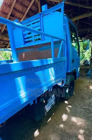 Isuzu NKR 1984 Lorry (Used)
