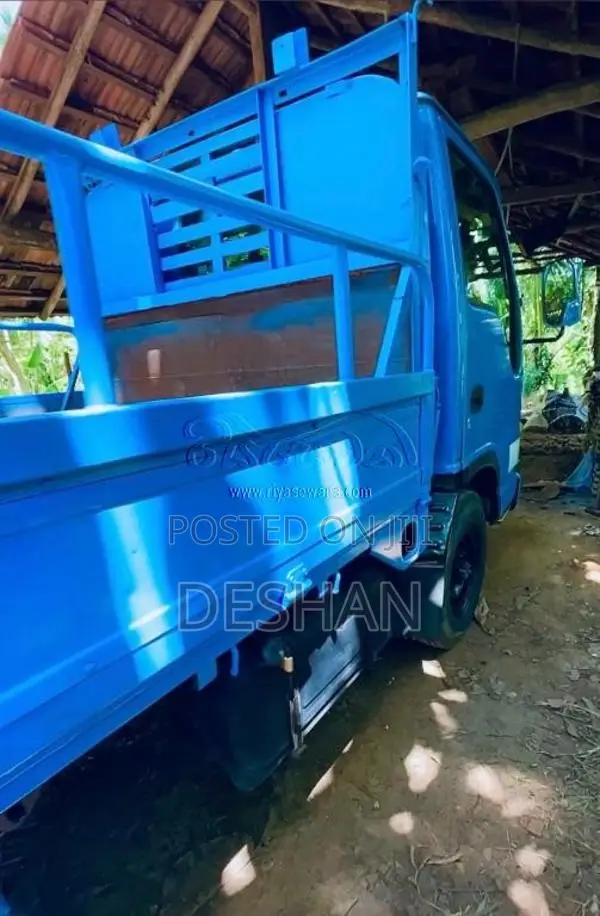 Isuzu NKR 1984 Lorry (Used)