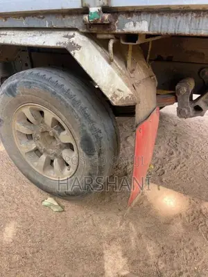 Isuzu Isuzu 2004 Lorry (Used)