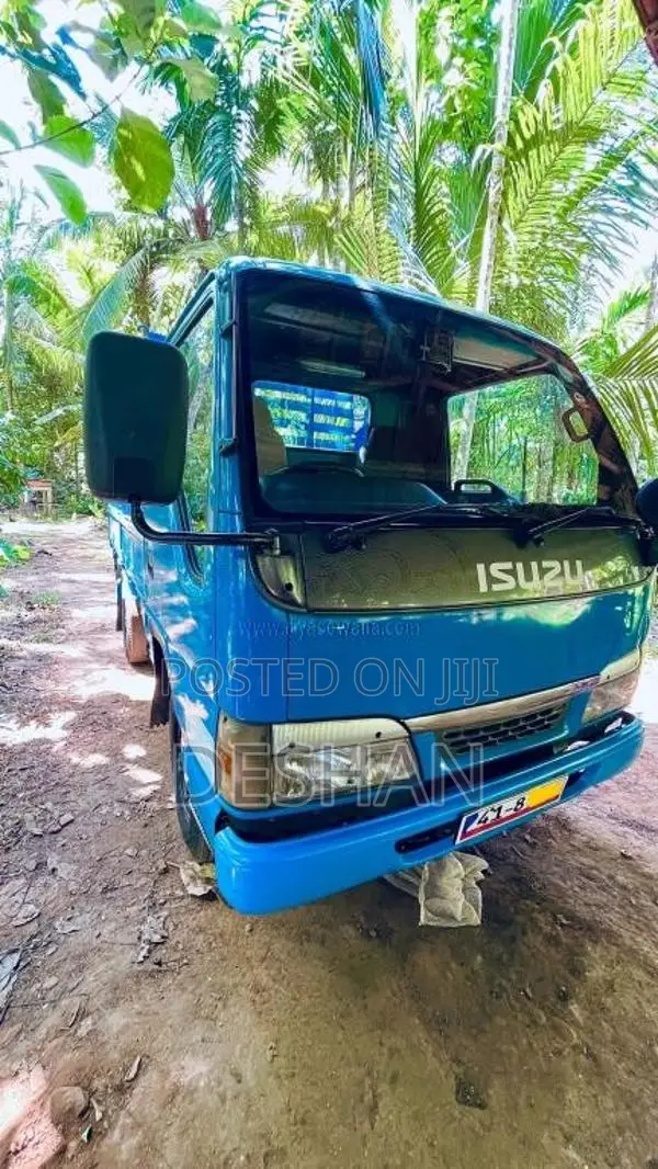 Isuzu NKR 1984 Lorry (Used)