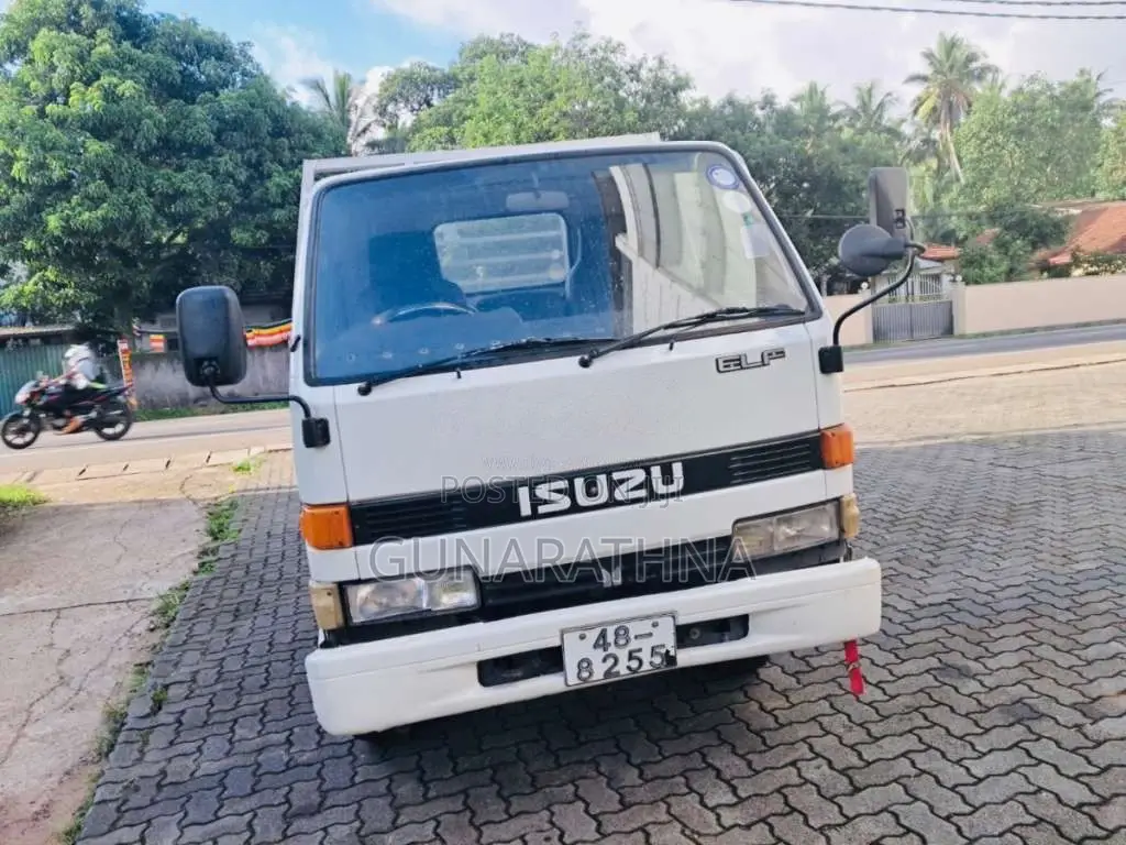 Isuzu ELF 1992 Lorry (Used)