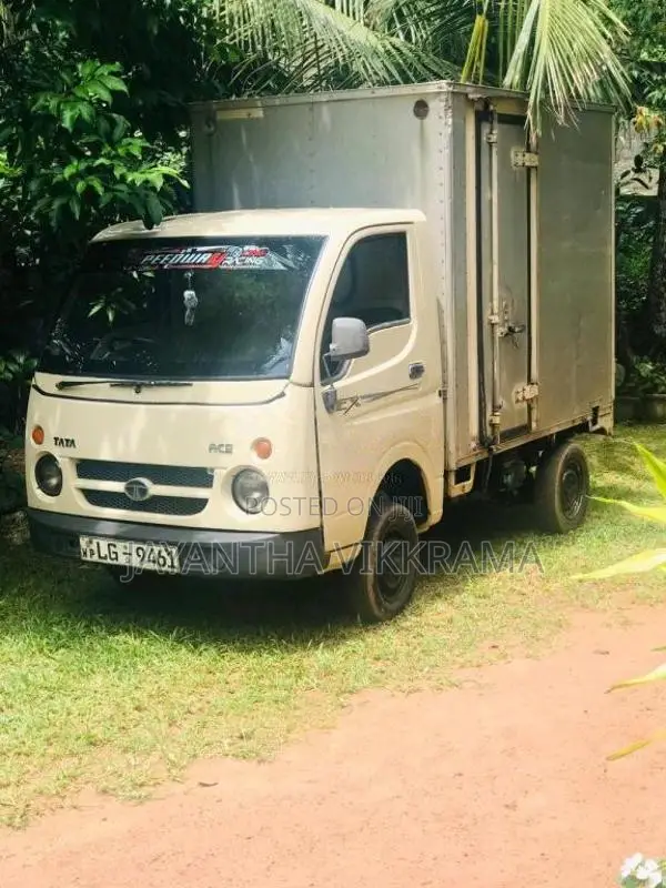 Tata Dimo Batta 2009 Lorry (Used)