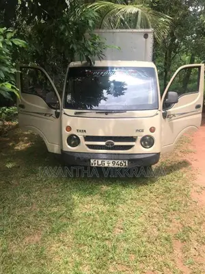 Tata Dimo Batta 2009 Lorry (Used)