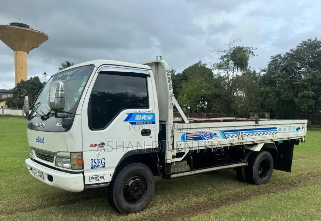 Isuzu ELF 350 2009 Lorry (Used)