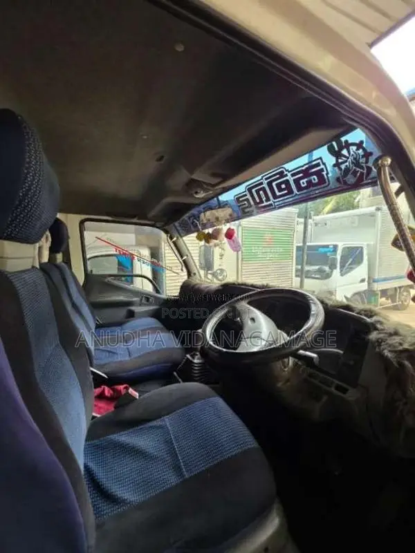 Mitsubishi Canter 2008 Lorry (Used)