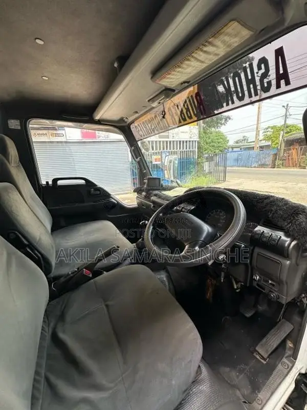 Isuzu ELF 2006 Lorry (Used)