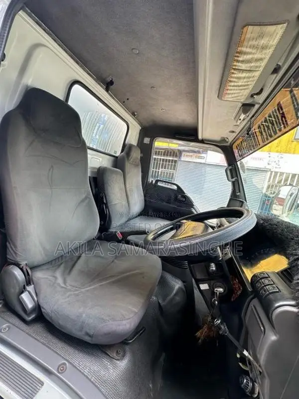 Isuzu ELF 2006 Lorry (Used)