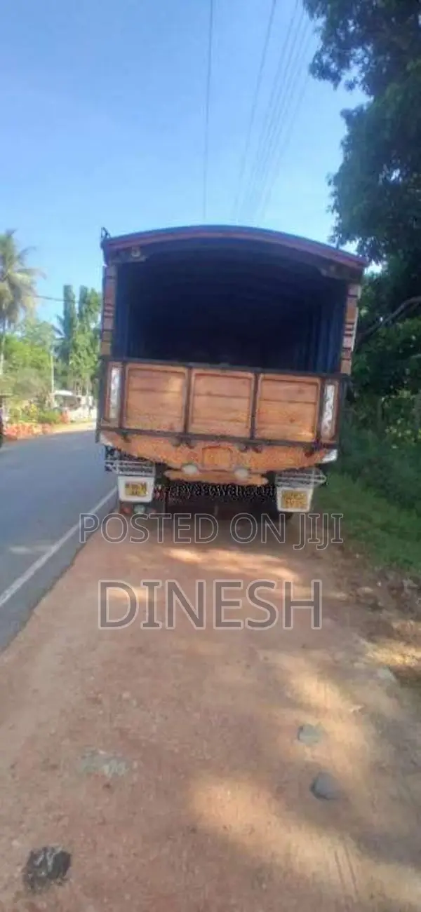Ashok-Leyland Comet 2023 Lorry (Used)