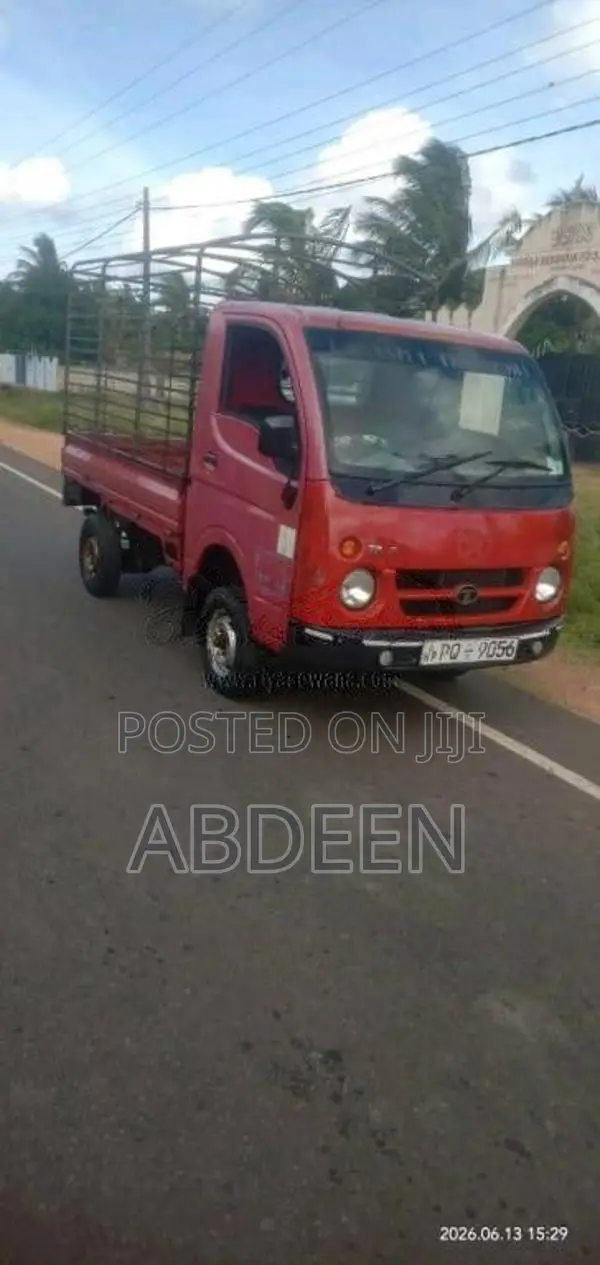Tata Dimo Batta 2011 Lorry (Used)