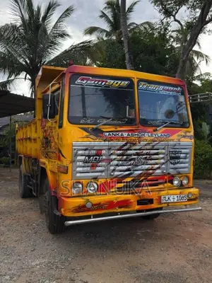 Ashok-Leyland Tipper 2012 Lorry (Used)