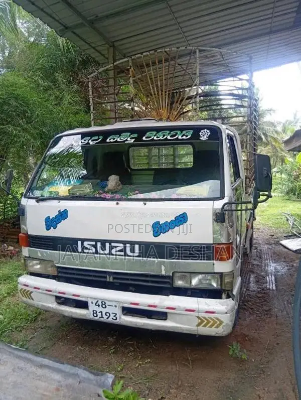 Isuzu ELF 1999 Lorry (Used)