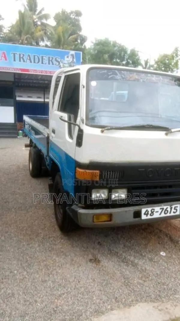 Toyota Dyna 1992 Lorry (Used)